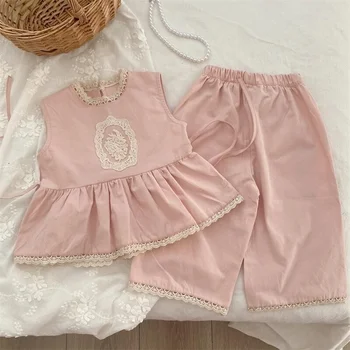 В търговията на дребно 2023 Нови летни модни розови комплекти за малки момичета, риза + панталон, сладък костюми на принцеса от 1 до 6 тона
