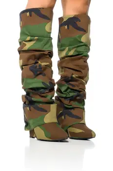 Камуфляжные ботуши до коляното армейского зелен цвят, женски лоскутные ботуши на висок ток, модни нагънат обувки на танкетке, дамски обувки 44