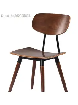 Лесен и модерен кът за стол от ковано желязо с извити и дъска от масивна дървесина