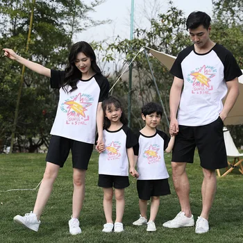 Корейски тениски за родители и деца, еднакви комплекти за семейството, Тениски с букви, Памучни тениски за мама, дъщеря, син, Върховете на мама и татко